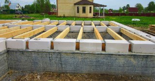 Фундамент для дома Лангепас. Заказать под ключ цена от 3382 руб/м3